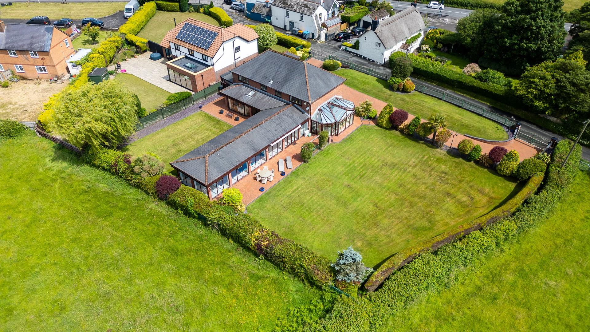 Peterston Road, Groesfaen, Rhonda Cynon Taff, CF72 8NU